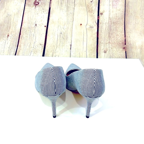 Old Navy Denim Heels - Picture 4 of 6